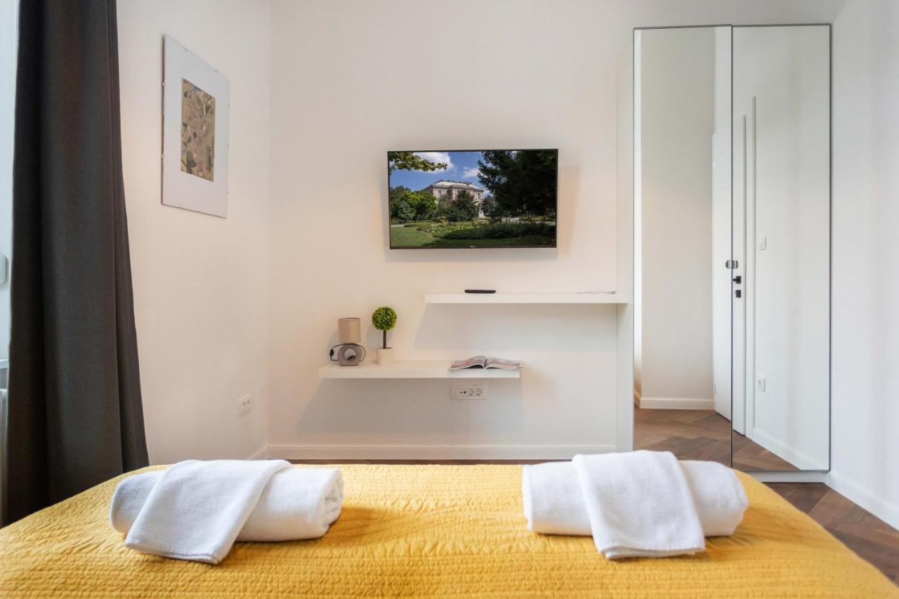 Modern And Design Apartment Near The Main Square Zagreb Bagian luar foto