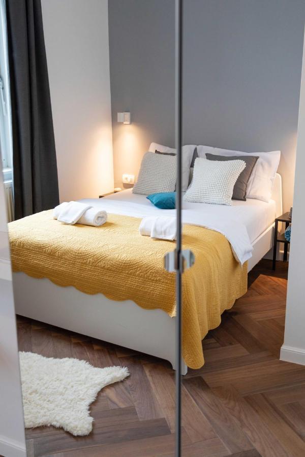 Modern And Design Apartment Near The Main Square Zagreb Bagian luar foto